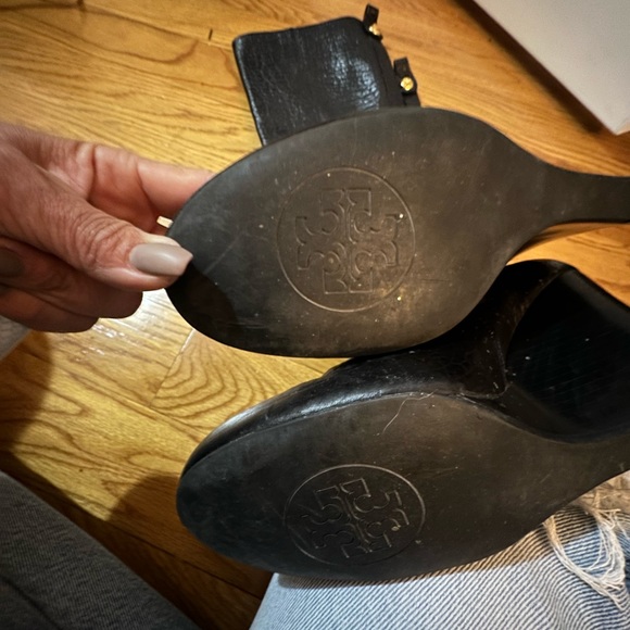 Tory Burch Dabney pebbled leather high wedge boots - Picture 5 of 5